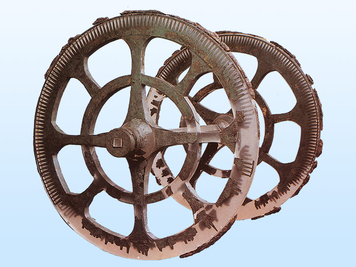  Ricostruzione delle ruote del calesse dal Tumulo dei Carri di Populonia. Firenze, Museo Archeologico.